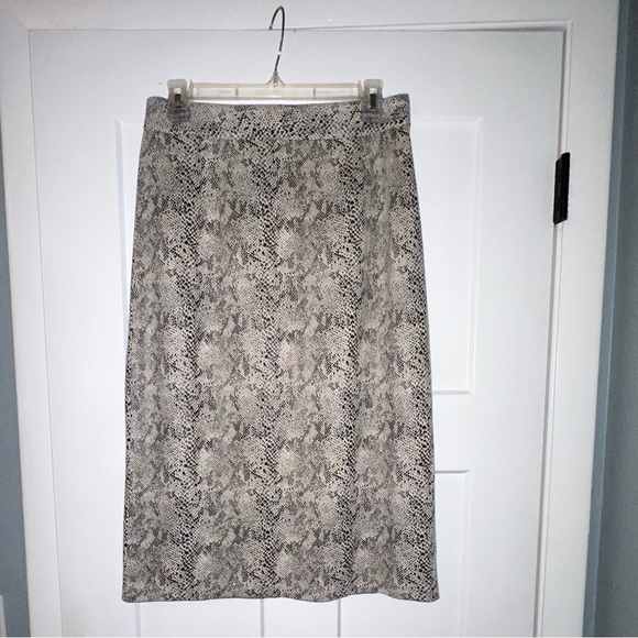 Women's pencil skirt with snakeskin pattern by Fate - Size M - Picture 4 of 9